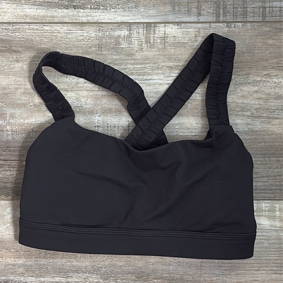 Lululemon Inner Heart Bra size 4 - Picture 10 of 11